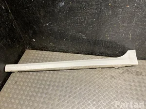BMW 5A0E563 2 U06 Active Tourer 2022 Side member trim left side