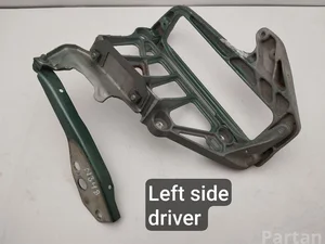 Aston Martin 6G33-16799-AD, 6G33-16801-AA, 6G33-5341-AC / 6G3316799AD, 6G3316801AA, 6G335341AC Vantage Coupe 2009 Charnière