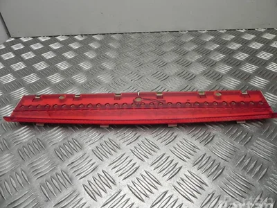 Audi 4E0 945 097 / 4E0945097 A8 (4E_) 2007 Feu de freinage - Image 1