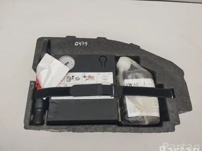 Porsche 971864475B, 4L0012619B PANAMERA (971) 2018 Boîte à outils - Image 1