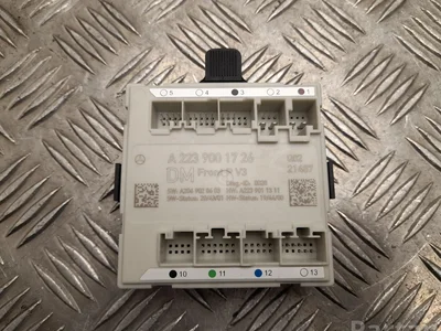 Mercedes-Benz A 223 900 17 26 / A2239001726 C-Class estate (S206) 2022 Unité de commande pour porte Right Front - Image 1