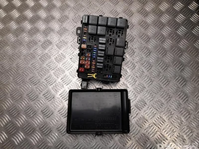 Maserati 670007428 GHIBLI (M157) 2015 Boîte à fusibles - Image 1