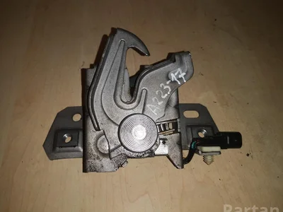 Volvo 30716530 V50 (MW) 2005 Serrure de capot-moteur - Image 1