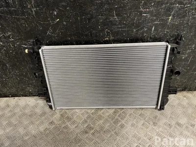 Opel 1300266 ASTRA H (L48) 2005 Radiator - Image 1