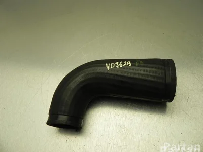 Volvo 08688419 V70 II (SW) 2005 Prise d'air / Conduit d'air d'admission - Image 1