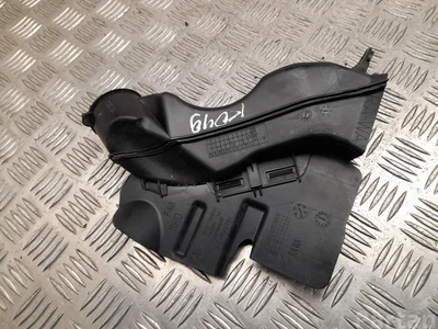 BMW 7385250 X1 (F48) 2018 Prise d'air / Conduit d'air d'admission - Image 1