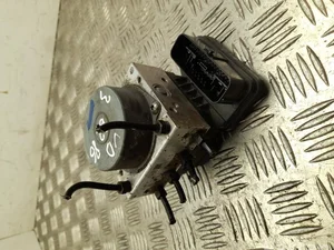 Toyota 44510-33200 / 4451033200 Camry XV70 2020 Unité de commande hydraulique ABS