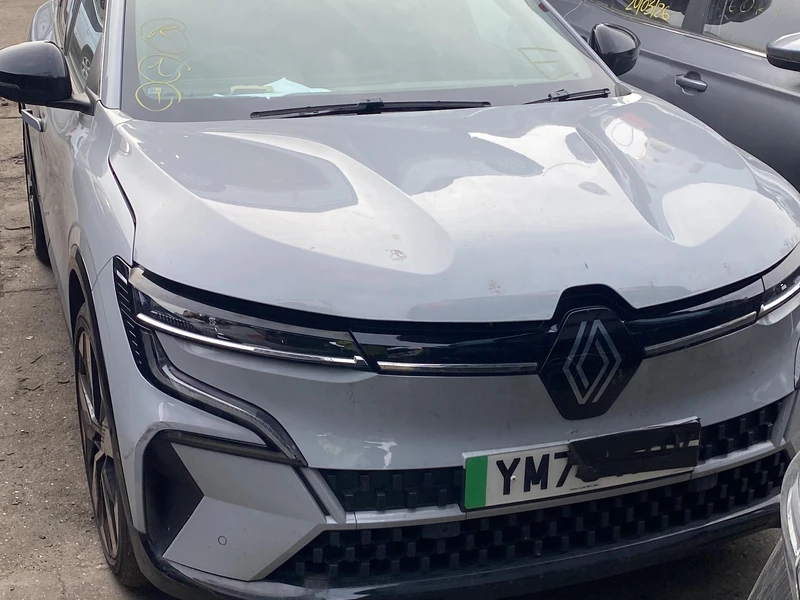 L01 Megane 2024 - Foto 1