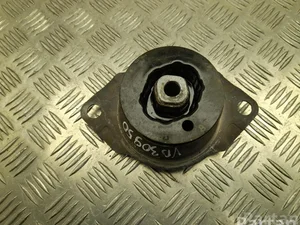 Ford USA LJ93-6F012-BB / LJ936F012BB Mustang Mach-E 2022 montage en caoutchouc collé