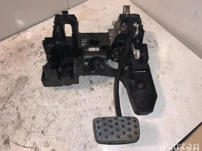 Vauxhall INSIGNIA Mk I (A) 2009 Pédale d'accélérateur - Image 1