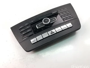Mercedes-Benz A2049050302 C-CLASS (W204) 2010 Radio / CD
