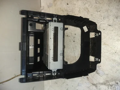 Volvo 31210422AA XC90 I 2007 Changeur de CD - Image 1