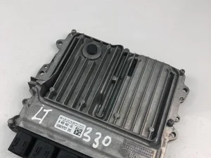 BMW 8489464; 0261S19742 / 8489464, 0261S19742 5 Touring (G31) 2019 Unidad de control del motor