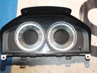 Volvo 31327584AA S60 II 2010 Tableau de bord - Image 1