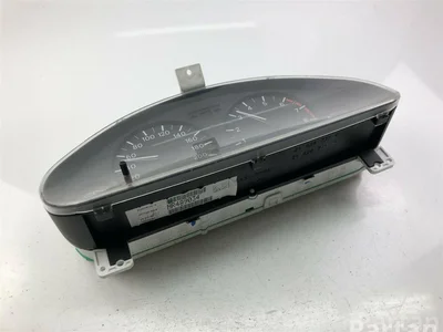 Mitsubishi MR489034 SPACE STAR MPV (DG_A) 2001 Tableau de bord - Image 1