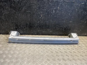 Toyota Yaris Cross XP210 2022 renforcement parachoques