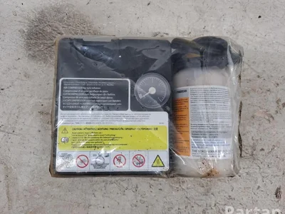 Mazda 3 (BM) 2018 COMPRESSEUR DE POMPE À AIR DE PNEU - Image 1