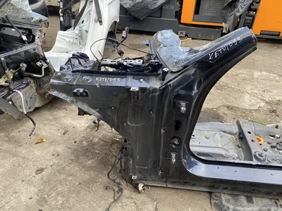 BMW 7 (G11, G12) 2017 Quart de corps Left Front - Image 1