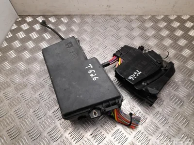 Ford AV6T-14A067-AD / AV6T14A067AD C-MAX II (DXA/CB7, DXA/CEU) 2017 Skrzynka bezpieczników - Obraz 1