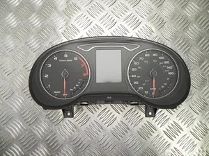 Audi 8V0 920 973 F / 8V0920973F A3 Limousine (8VS, 8VM) 2018 Tableau de bord mph km/h