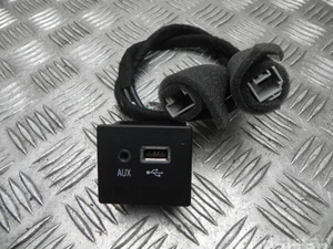 Maserati 670009770 GHIBLI (M157) 2015 Périphérique d'entrée