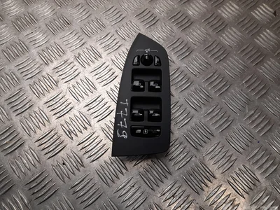 Volvo 31433927, 32237934 V90 II 2020 Bouton de lève-vitre Left Front - Image 1