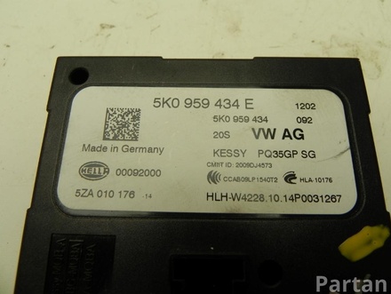 SKODA 5K0 959 434 E / 5K0959434E YETI (5L) 2014 Control unit for access and start authorisation (kessy)