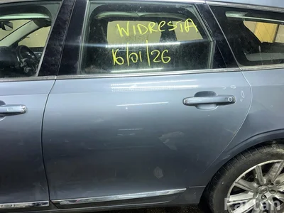 Volvo V90 II 2018 Door Left Rear - Image 1