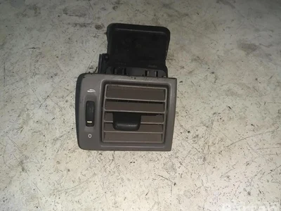 Volvo A1007039 V50 (MW) 2004 Intake air duct - Image 1