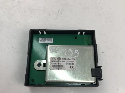 Mercedes-Benz A1698200475 B-CLASS (W245) 2010 Amplificador de TV - Imagen 1