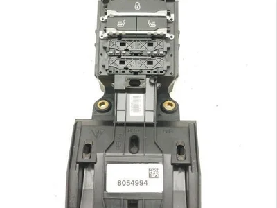 Porsche 970.653.405.50 / 97065340550 PANAMERA (970) 2015 Interrupteur de température - Image 1