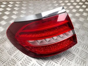 Mercedes-Benz A 213 906 87 00 / A2139068700 E-CLASS T-Model (S213) 2019 Feu arrière