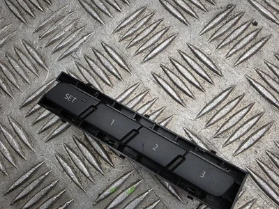 Volkswagen 7P2 959 769 B / 7P2959769B TOUAREG (7P5) 2013 Memory switch for seat adjustment - Image 1