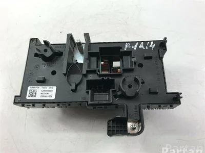 Mercedes-Benz A2059068501 C-CLASS (W205) 2013 Aparato de mando - Imagen 1