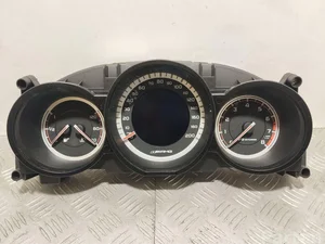 Mercedes-Benz A2189007504 CLS (C218) 2014 Tableau de bord