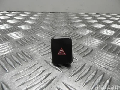 Toyota 84332-02190 / 8433202190 AURIS TOURING SPORTS (_E18_) 2014 Éclairage d'urgence / interrupteur de danger - Image 1