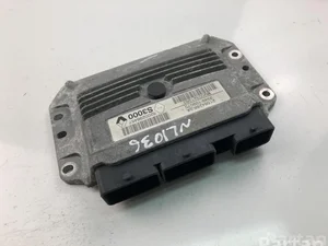 Renault 8200321263; 8200298457 / 8200321263, 8200298457 MEGANE II (BM0/1_, CM0/1_) 2010 Unidad de control del motor