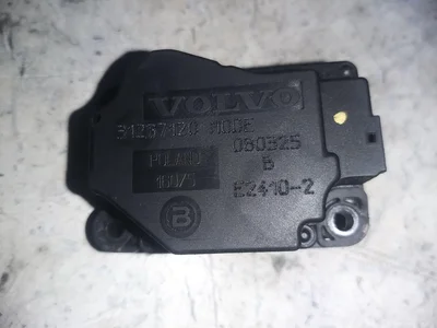 Volvo 31267120 XC90 I 2004 Moteur de réglage pour volet de régulation - Image 1