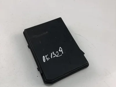 Renault 284B78285R Clio V 2022 Boîte à fusibles - Image 1