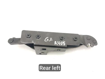 Maserati MC 20 Cielo 2023 Charnières du couvercle du coffre - Image 1