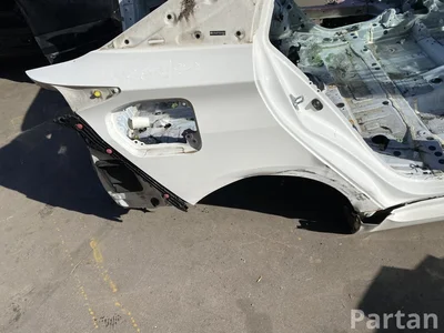 Toyota PRIUS PHV (_W52_) 2019 Четверть машина сзади справа - Изображение 1