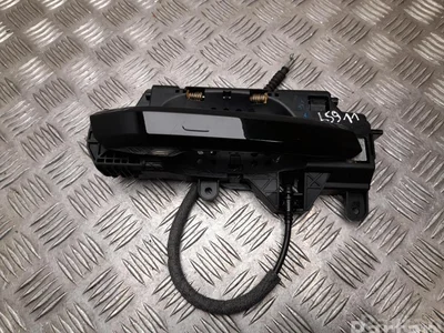 Audi 8W02837812A A4 (8W2, B9) 2019 Poignée de porte Right Rear - Image 1