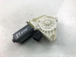 Mercedes-Benz A55383-110 / A55383110 CLA Coupe (C117) 2017 Motor para subida de ventanas