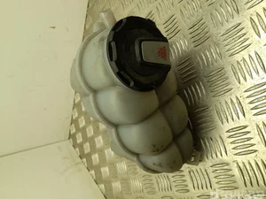 Audi 8W0121405G A4 (8W2, B9) 2019 Vase d'expansion du liquide de refroidissement