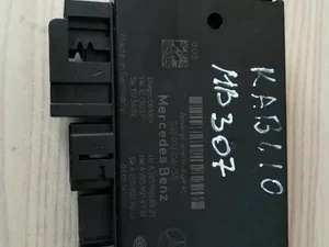 Mercedes-Benz A 205 900 88 21 / A2059008821 C-CLASS (W205) 2016 Valdymo blokas priekabos prikabinimui