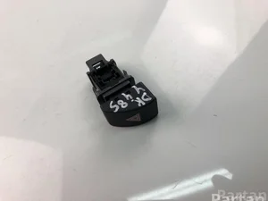 Toyota 15B424 AYGO (_B1_) 2012 Éclairage d'urgence / interrupteur de danger