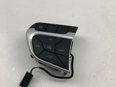 Jeep P5YL23XSAAC COMPASS (MP) 2020 Bouton multifonction pour volant - Image 1