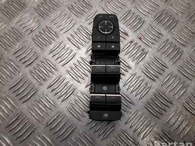 Lexus 84040-48240 / 8404048240 LBX 2025 Bouton de lève-vitre Right Front - Image 1