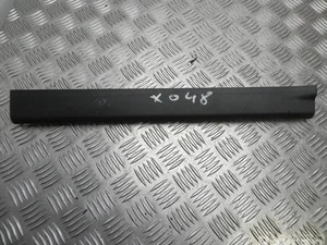 Ford bm51-A13200-ACW / bm51A13200ACW FOCUS III Box Body / Hatchback 2013 Garniture /moulage