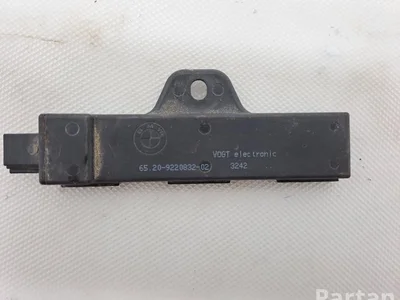 BMW 9220832 3 (F30, F80) 2014 Antenne - Image 1